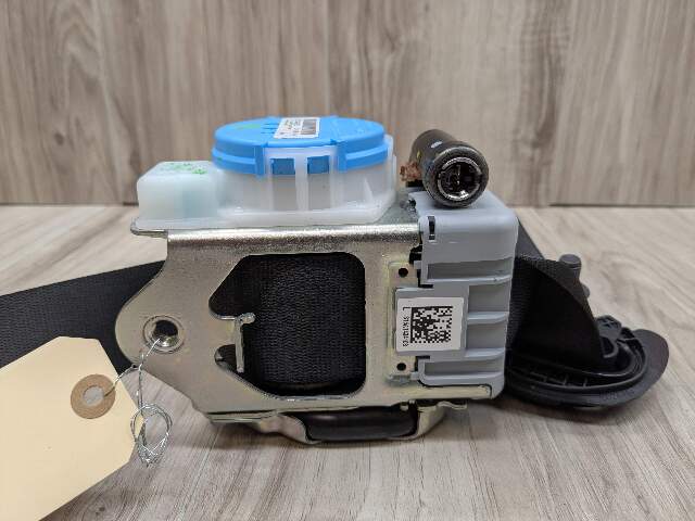 22-25 OEM BMW G42 G87 230 M240 M2 Front Left Driver Seat Belt Seatbelt Retractor