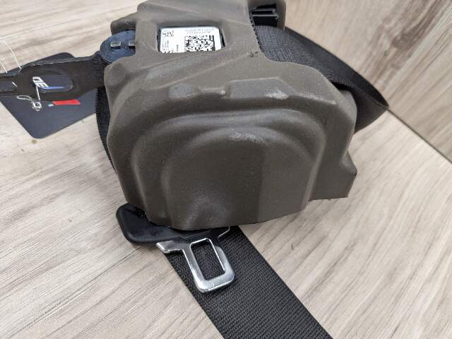 OEM BMW G42 G87 230 M240 M2 Rear Left Right Seat Belt Seatbelt Retractor Black