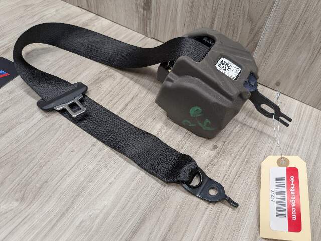 OEM BMW G42 G87 230 M240 M2 Rear Left Right Seat Belt Seatbelt Retractor Black