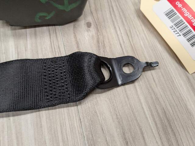 OEM BMW G42 G87 230 M240 M2 Rear Left Right Seat Belt Seatbelt Retractor Black