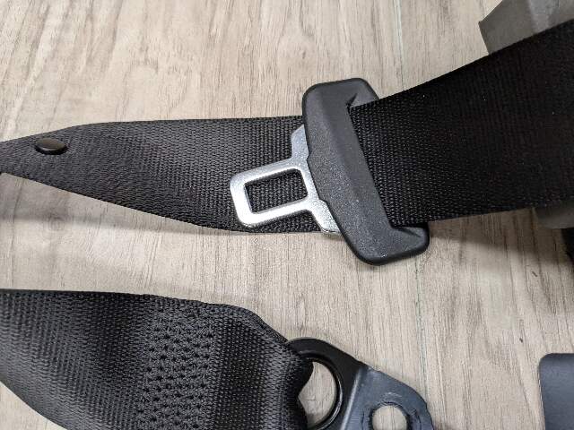 OEM BMW G42 G87 230 M240 M2 Rear Left Right Seat Belt Seatbelt Retractor Black