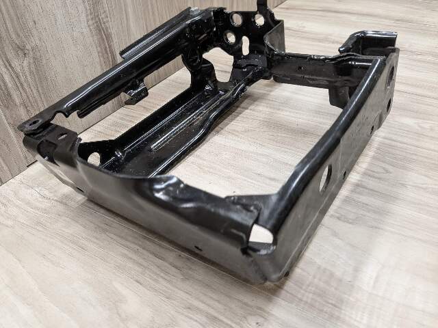 OEM BMW G20 G22 G23 G26 Front Left Driver Radiator Reinforcement Support Bracket