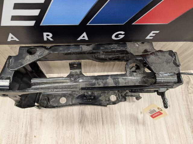 OEM BMW G20 G22 G23 G26 Front Left Driver Radiator Reinforcement Support Bracket
