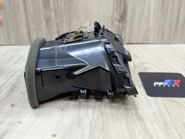OEM BMW G20 G22 G23 G26 G42 G80 G82 Right Passenger Side AC Air Vent Dash Grille