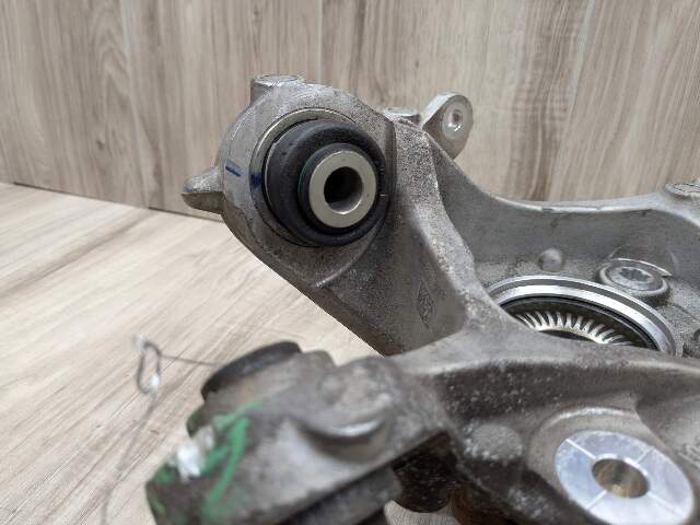 22-25 OEM BMW G42 230 M240 REAR Left Driver Knuckle Wheel Hub Spindle Bearing