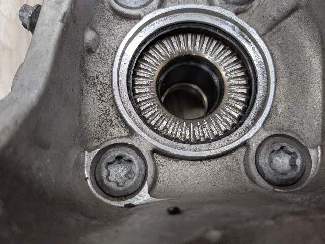 22-25 OEM BMW G42 230 M240 REAR Left Driver Knuckle Wheel Hub Spindle Bearing