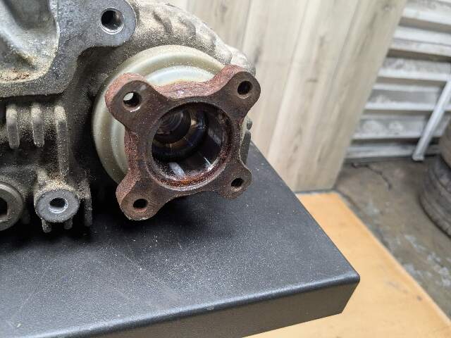 OEM BMW E60 E61 E90 E92 E93 MANUAL Transmission Transfer Case Box Gearbox ATC300