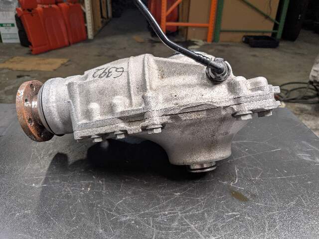 OEM BMW G12 G20 G22 G23 G30 xDrive Front Differential Axle Gearbox Carrier 2.81