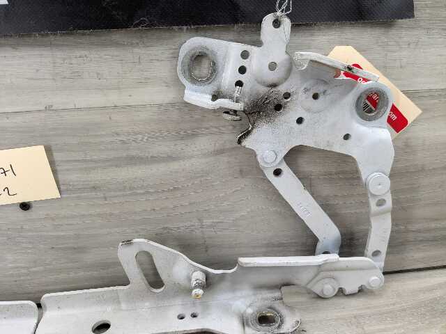 OEM BMW F22 F23 F30 F32 F33 F36 F80 F82 F83 F87 Left Right Side Hood Hinges PAIR