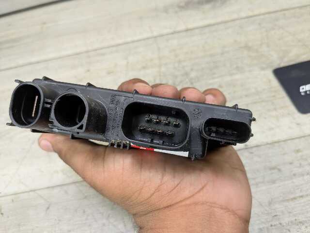 16-19 OEM BMW F39 F48 X1 X2 Integrated Power Supply Control Module B46