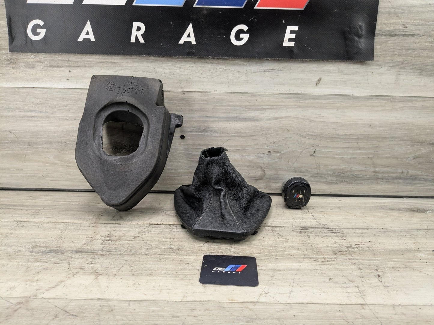 *09-13 OEM BMW E90 E92 E93 MANUAL Leather Gear Shift Knob w/ Boot & Foam