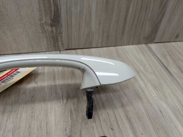 *20-24 OEM BMW F44 228 M235 REAR Left Driver Door Handle COMFORT ACCESS White
