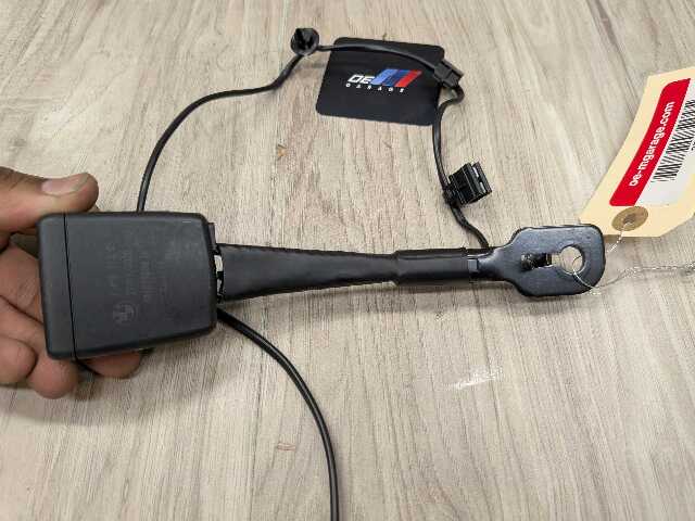 20-24 OEM BMW F44 228 M235 FRONT Left Driver or Right Passenger Seat Belt Buckle