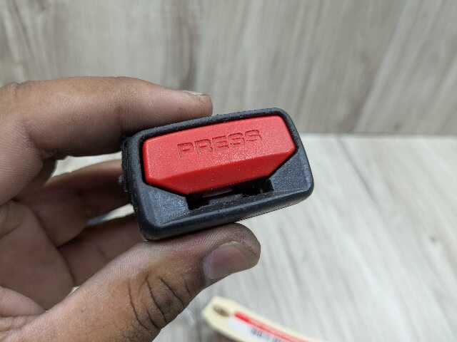 20-24 OEM BMW F44 228 M235 FRONT Left Driver or Right Passenger Seat Belt Buckle