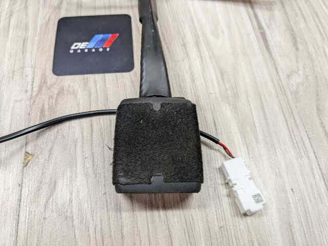 20-24 OEM BMW F44 228 M235 FRONT Left Driver or Right Passenger Seat Belt Buckle