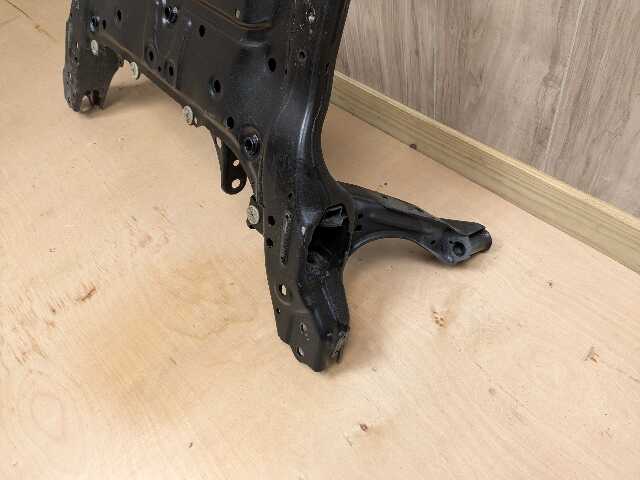 16-24 OEM BMW F39 F44 F48 X1 X2 Front Axle Subframe Carrier Crossmember Cradle