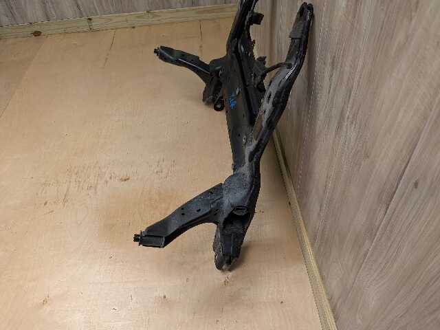 16-24 OEM BMW F39 F44 F48 X1 X2 Front Axle Subframe Carrier Crossmember Cradle
