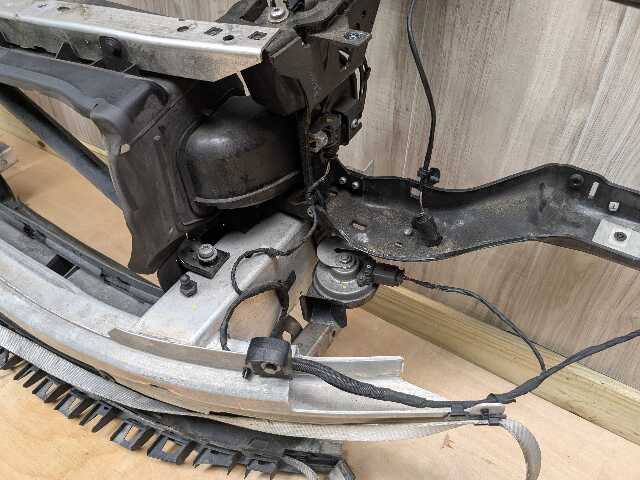 16-19 OEM BMW G12 740 750 Front Clip Radiator Support Frame Reinforcement Bar