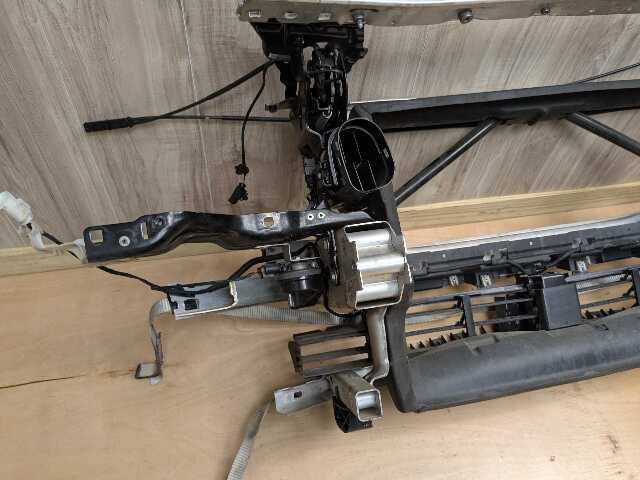 16-19 OEM BMW G12 740 750 Front Clip Radiator Support Frame Reinforcement Bar