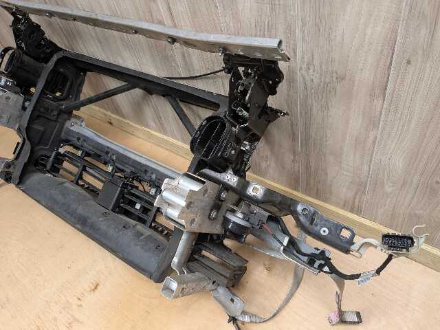 16-19 OEM BMW G12 740 750 Front Clip Radiator Support Frame Reinforcement Bar