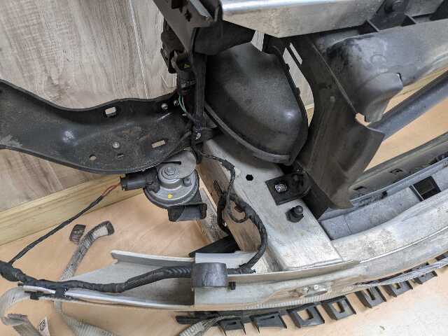 16-19 OEM BMW G12 740 750 Front Clip Radiator Support Frame Reinforcement Bar