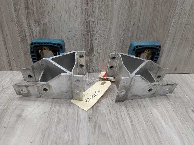 OEM BMW F90 F93 G11 G12 G16 G30 M5 Radiator Mount Support Bracket Left Right SET