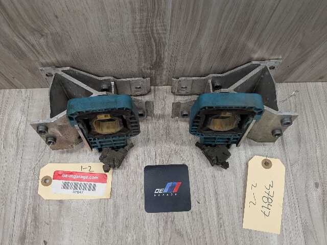 OEM BMW F90 F93 G11 G12 G16 G30 M5 Radiator Mount Support Bracket Left Right SET