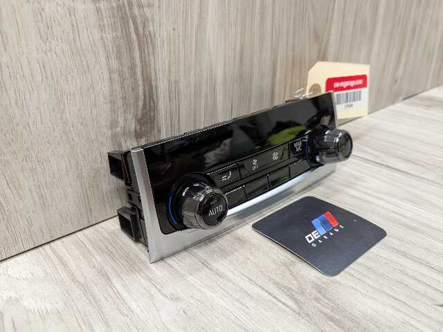 16-22 OEM BMW G11 G12 740 750 M760 Rear AC Climate Radio Control Switch CERAMIC