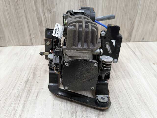 16-22 OEM BMW G11 G12 740 750 M760 Air Suspension Compressor Pump Module Motor