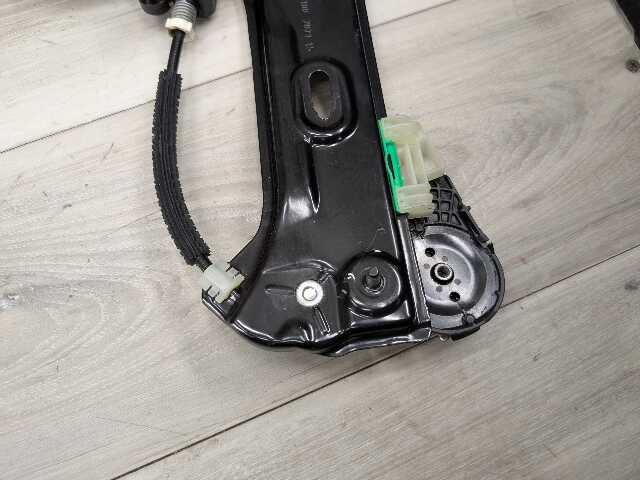 OEM BMW G22 G23 G82 G83 M4 Right Passenger Door Window Regulator Lifter w/ Motor