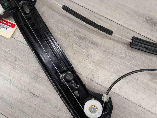 OEM BMW G22 G23 G82 G83 M4 Right Passenger Door Window Regulator Lifter w/ Motor