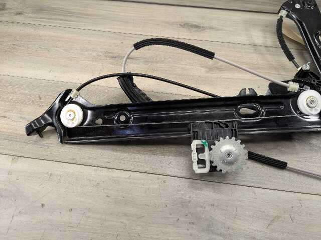 OEM BMW G22 G23 G82 G83 M4 Left Driver Door Window Regulator Lifter w/ Motor