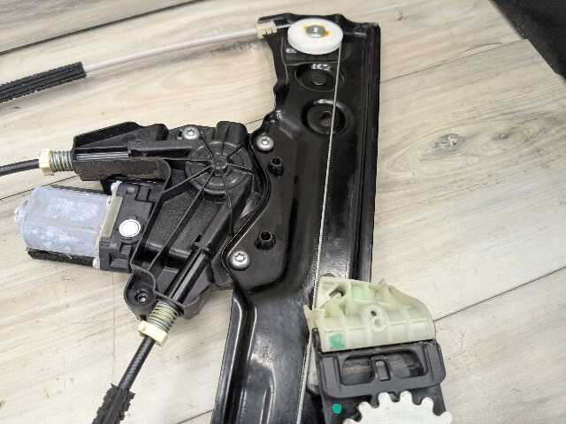OEM BMW G22 G23 G82 G83 M4 Left Driver Door Window Regulator Lifter w/ Motor