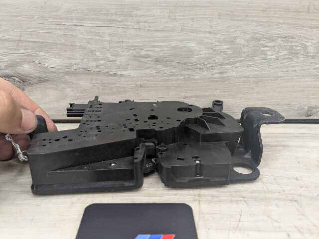 17-24 OEM BMW F44 F90 G20 G30 330 M340 Rear Trunk Lid Latch Lock Opener Actuator