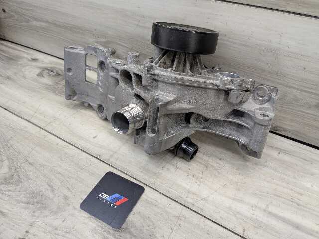 OEM BMW F39 F44 F48 X1 X2 228 M235 Engine Water Coolant Pump w/ Support