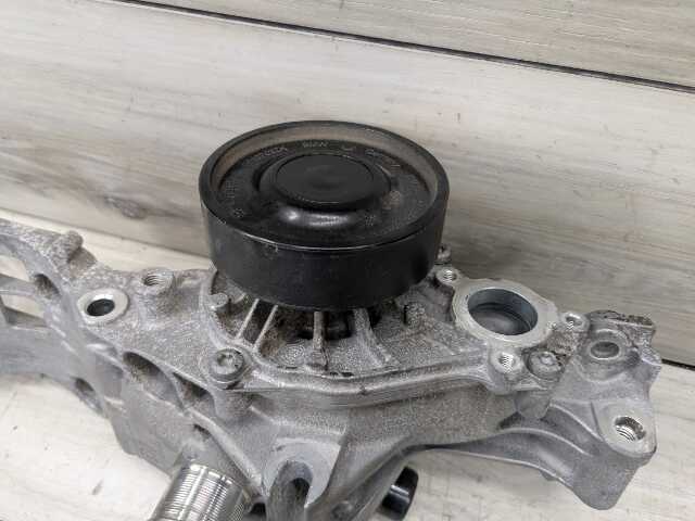 OEM BMW F39 F44 F48 X1 X2 228 M235 Engine Water Coolant Pump w/ Support