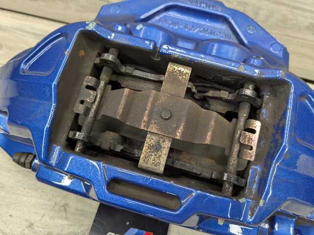 *18-24 OEM BMW F39 F44 F48* 28 228 M35 M235 FRONT Right Passenger Caliper BLUE