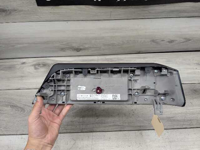 OEM BMW G20 G22 G23 G42 G80 G82 G83 CID Navigation Monitor Display Screen 8.8"