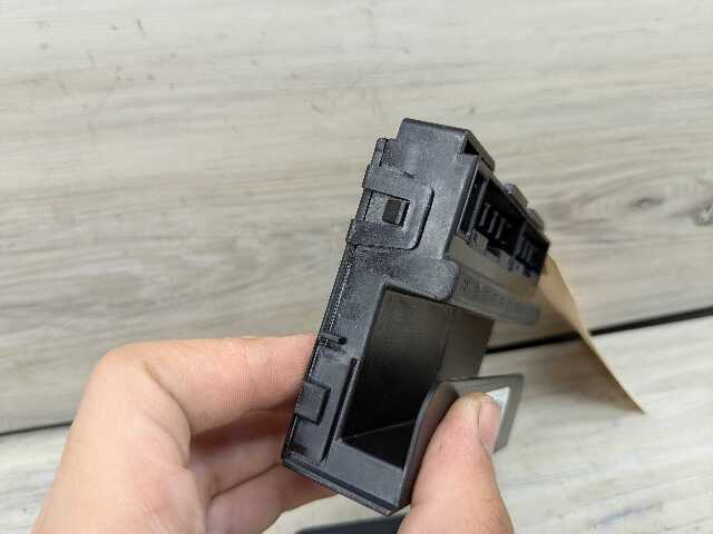 OEM BMW G01 G20 X3 Ethernet Power Distribution Power Fuse Relay Box Module