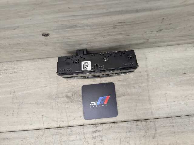OEM BMW G20 G22 G23 G26 G80 G82 G83 Rear AC Air Climate Control Switch Module