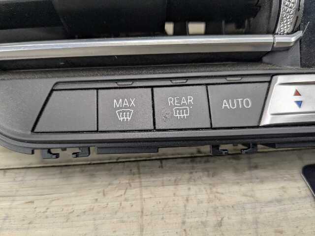 OEM BMW G20 G22 G23 G26 G80 G82 G83 AC Vent Heater Climate Control Switch Panel