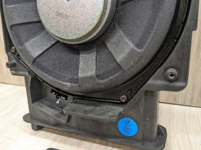 16-24 OEM BMW F39 F44 F48 X1 X2 228 Left Driver Sub Subwoofer Audio Speaker HIFI