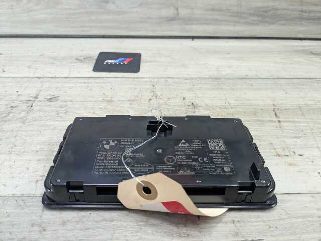 OEM BMW G20 G22 G23 G26 G80 M3 Center Console Storage Phone Car Wireless Charger