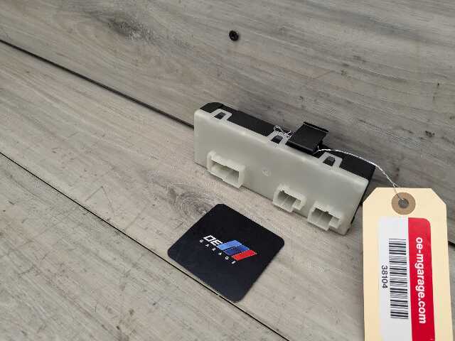 OEM BMW G01 G20 G22 G23 G26 G80 Trunk Liftgate Tailgate Decklid Control Module