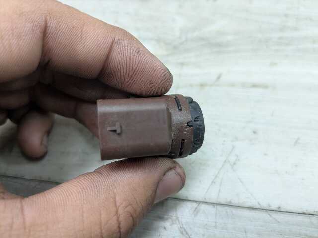 OEM BMW G20 G22 G23 G26* G42 G80 G82 Parking Distance Sonic PDC Sensor RED