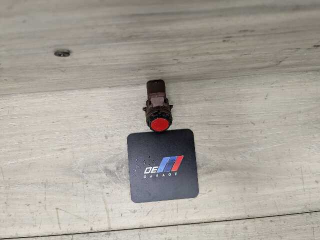 OEM BMW G20 G22 G23 G26* G42 G80 G82 Parking Distance Sonic PDC Sensor RED