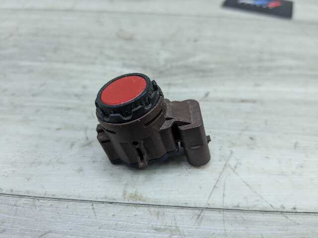 OEM BMW G20 G22 G23 G26* G42 G80 G82 Parking Distance Sonic PDC Sensor RED