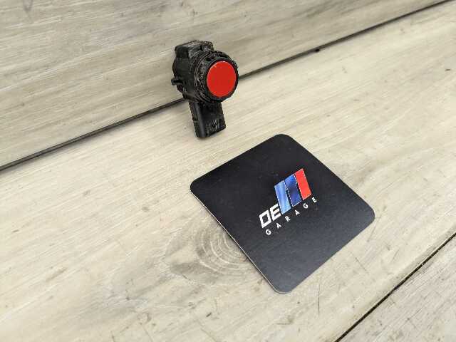 OEM BMW G20 G22 G23 G26* G42 G80 G82 Parking Distance Sonic PDC Sensor RED