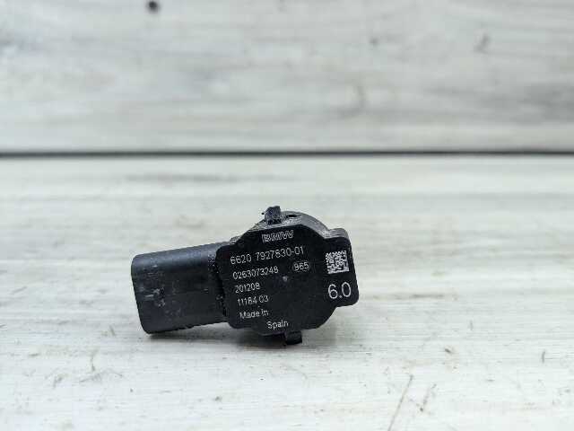 OEM BMW G20 G22 G23 G26* G42 G80 G82 Parking Distance Sonic PDC Sensor RED