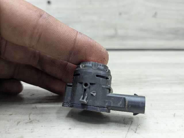 OEM BMW G20 G22 G23 G26* G42 G80 G82 Parking Distance Sonic PDC Sensor RED